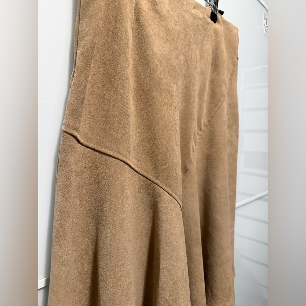 Jessica Tan Suede Maxi Skirt - Picture 3 of 5